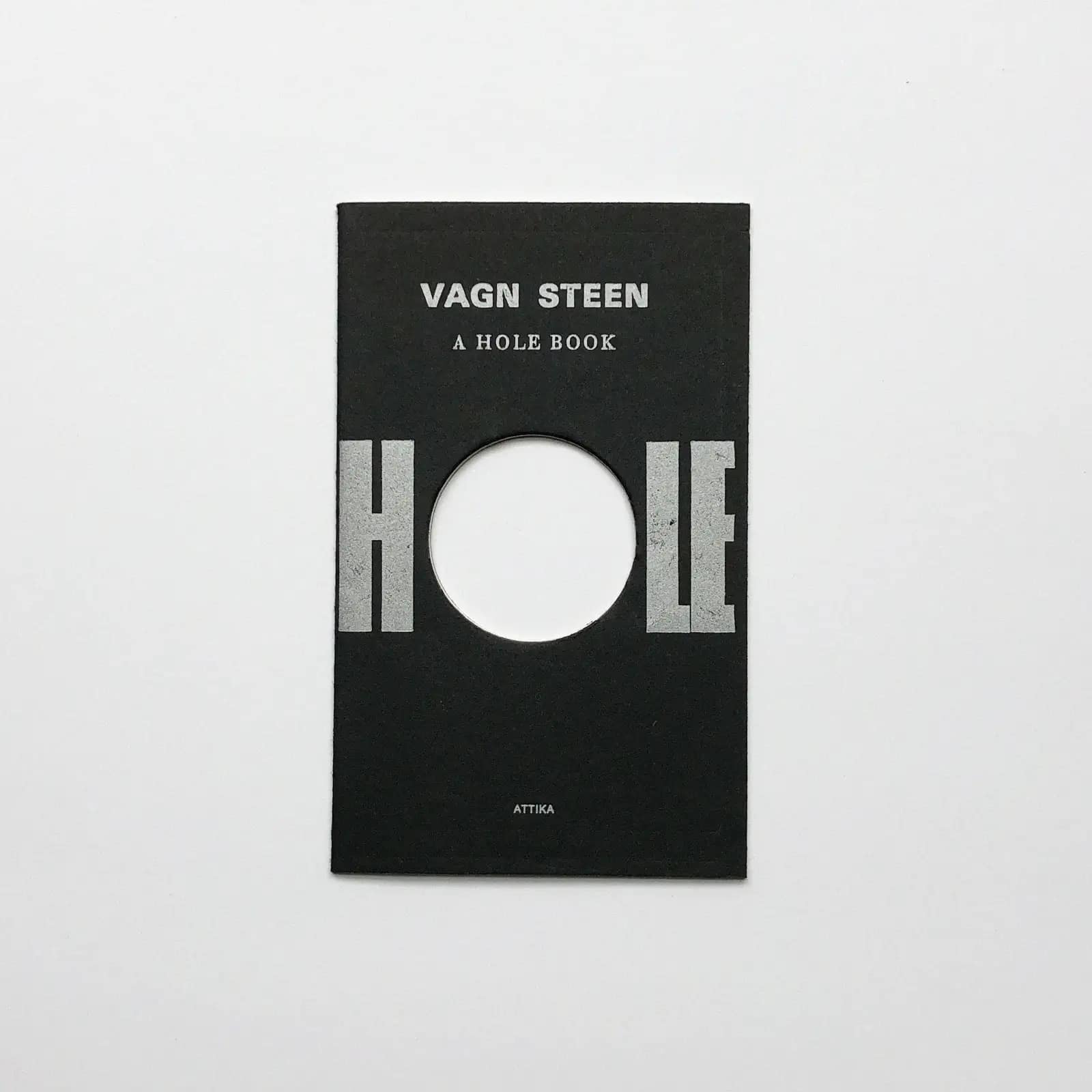 HOLE/Et godt bogøje by Vagn Steen